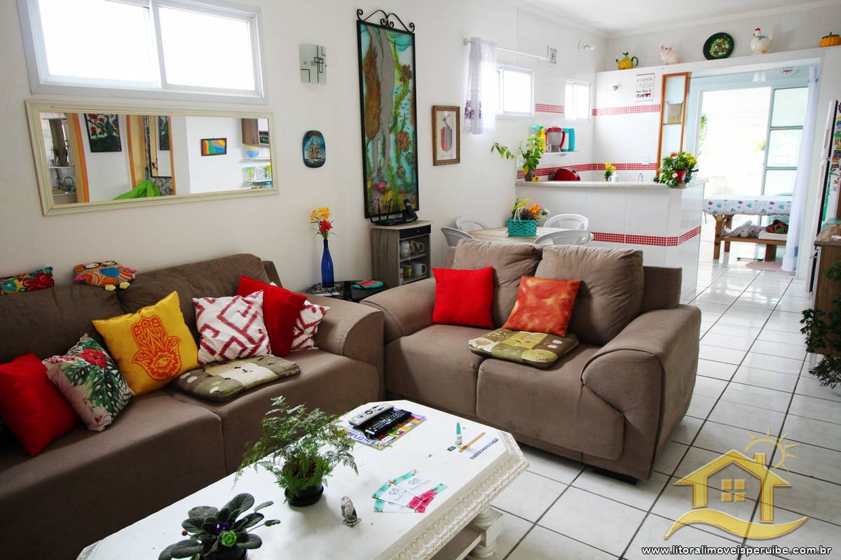 Casa no bairro Centro, Lado Linha