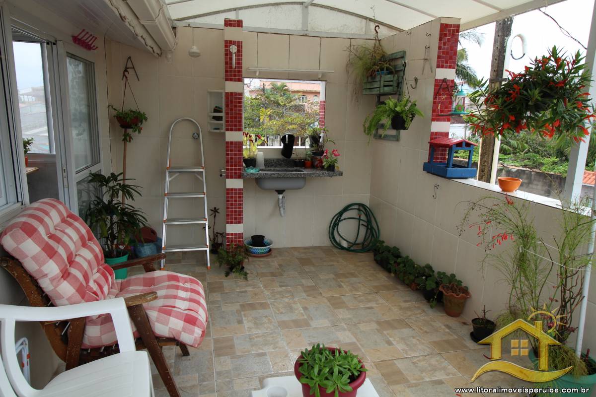 Casa no bairro Centro, Lado Linha