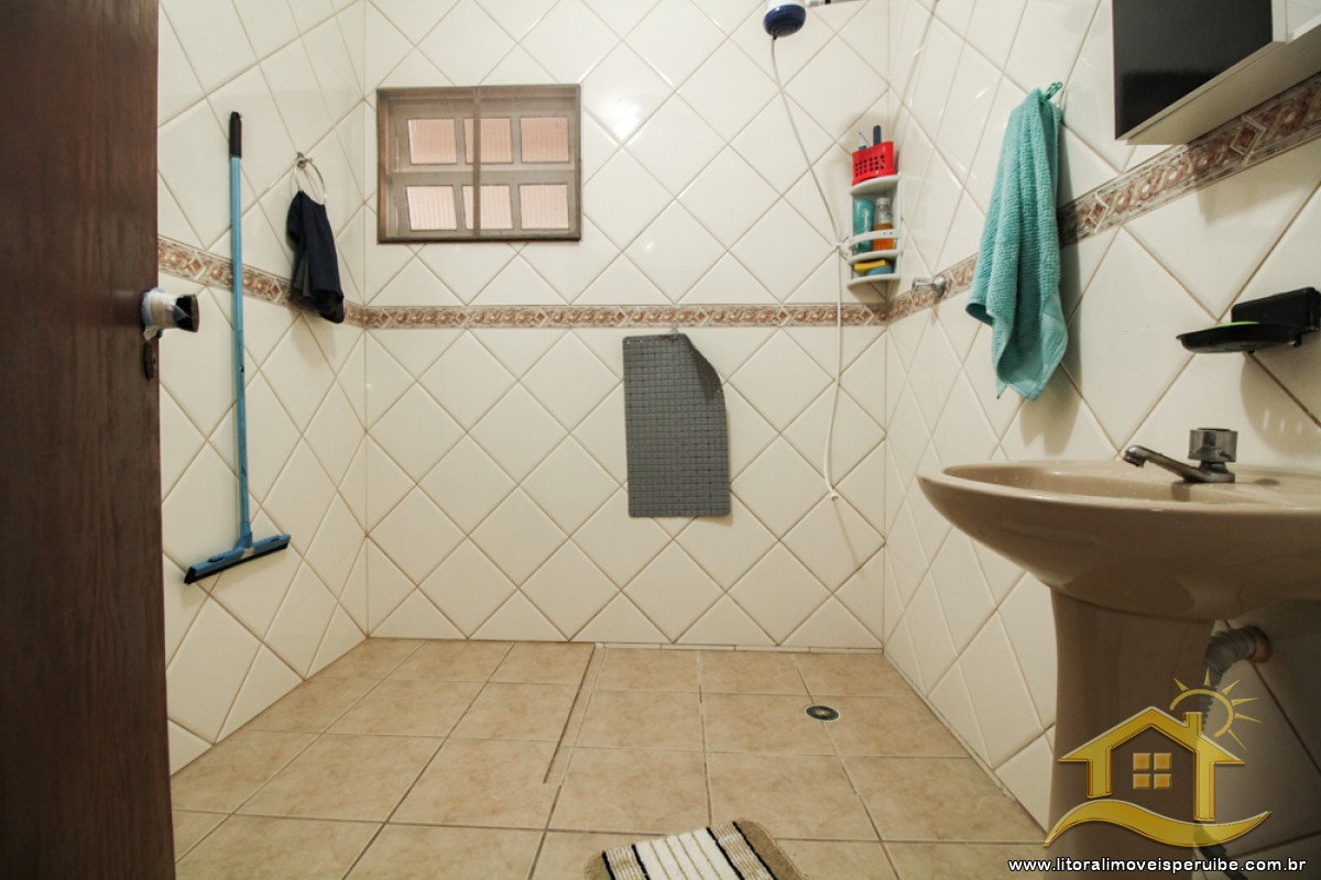 Casa no bairro Centro, Lado Linha