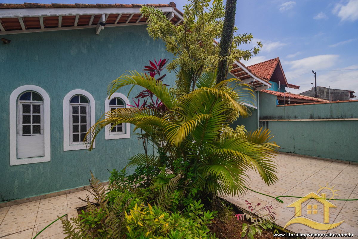 Casa no bairro Jardim Peruíbe, Pós Linha