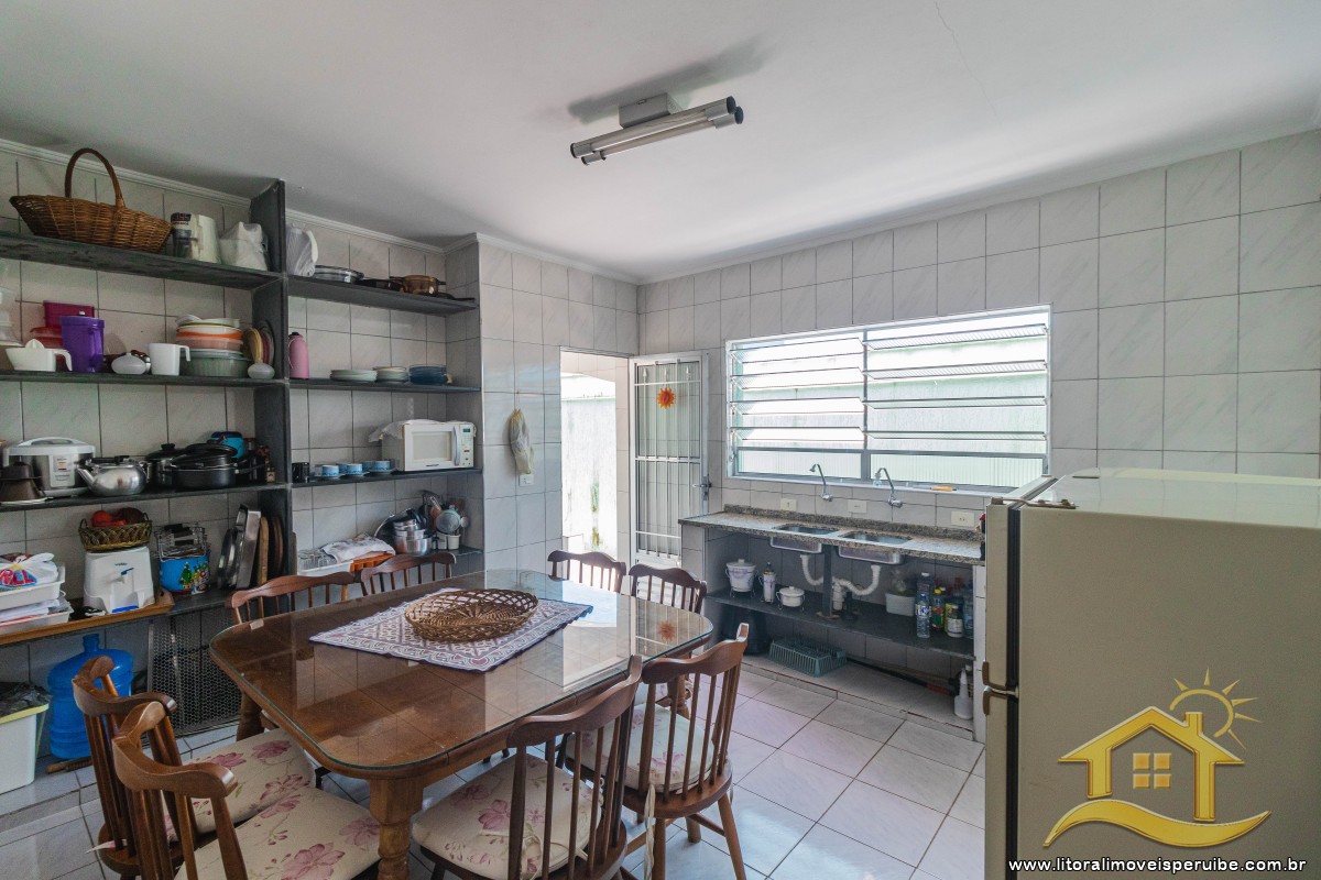 Casa no bairro Jardim Peruíbe, Pós Linha
