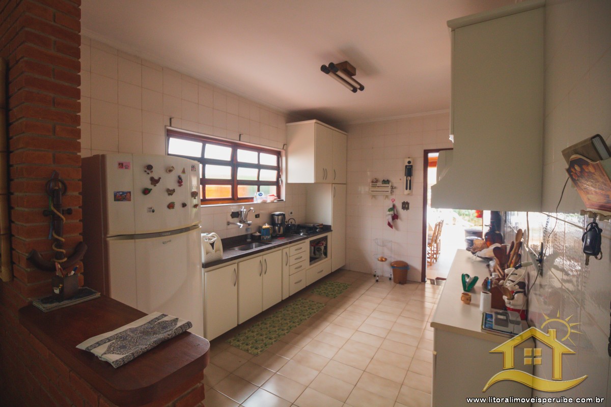 Casa no bairro Bougainvillée II, Lado Linha