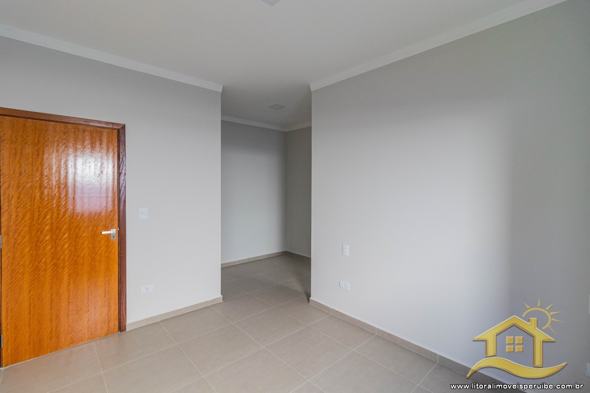 Casa no bairro Jardim Márcia, Lado Linha