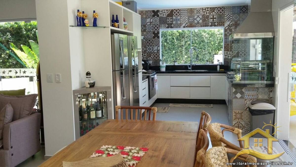 Casa no bairro Bougainvillée II, Lado Linha