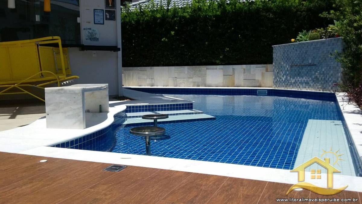 Casa no bairro Bougainvillée II, Lado Linha