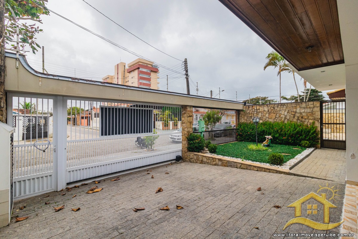 Casa no bairro Centro, Lado Linha