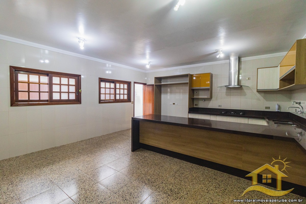 Casa no bairro Centro, Lado Linha