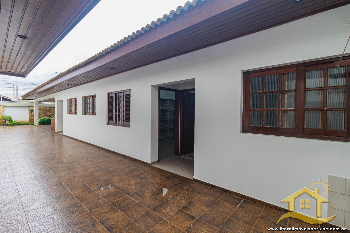 Casa no bairro Centro, Lado Linha