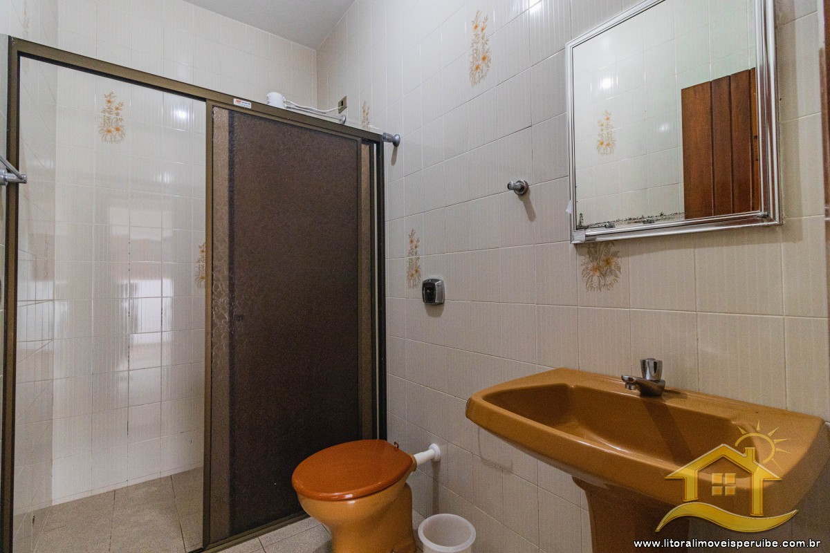 Casa no bairro Centro, Lado Linha