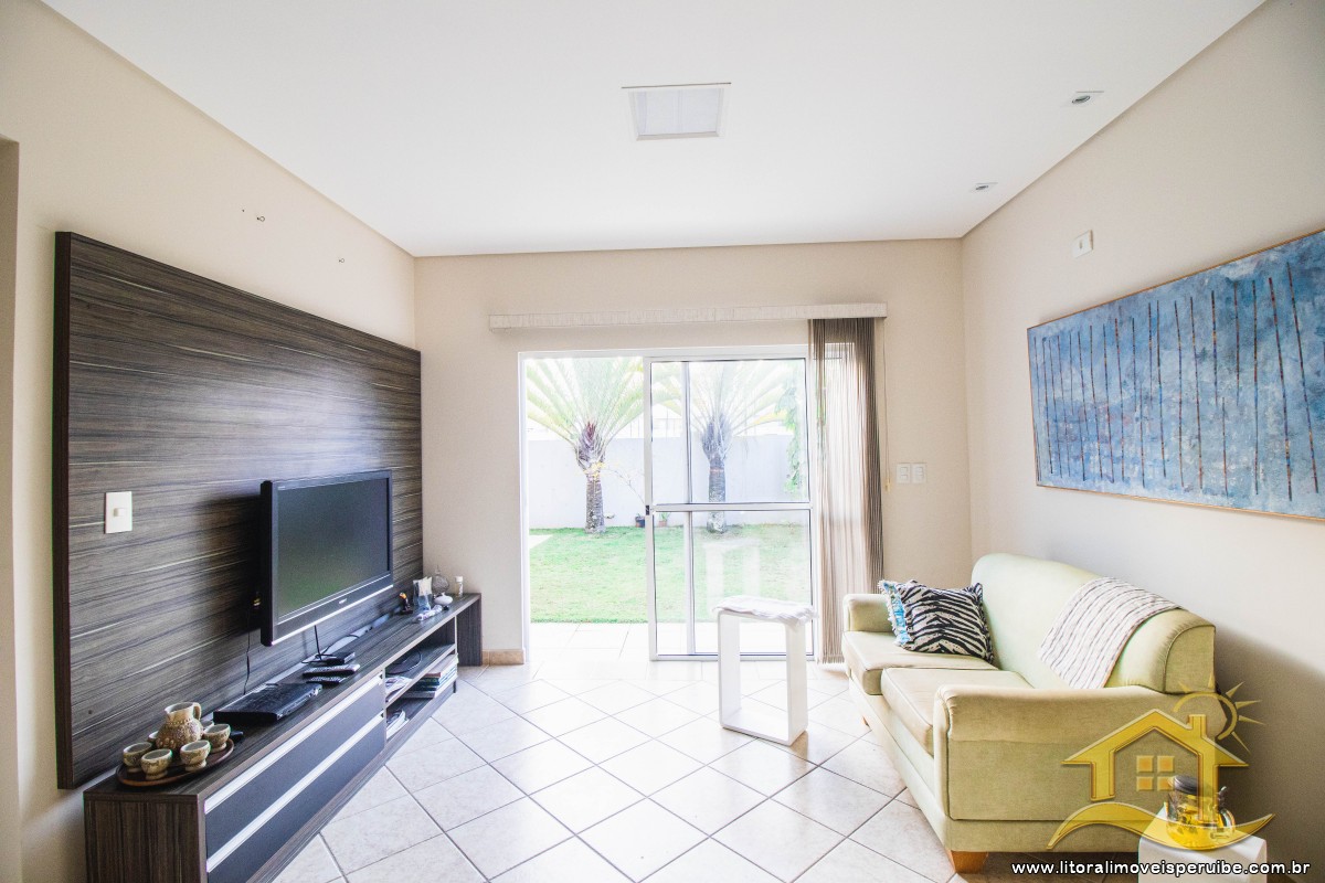 Casa no bairro Bougainvillée III, Lado Linha