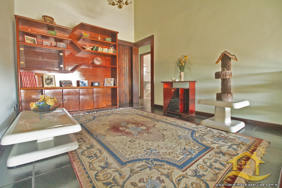 Casa no bairro Centro, Lado Linha