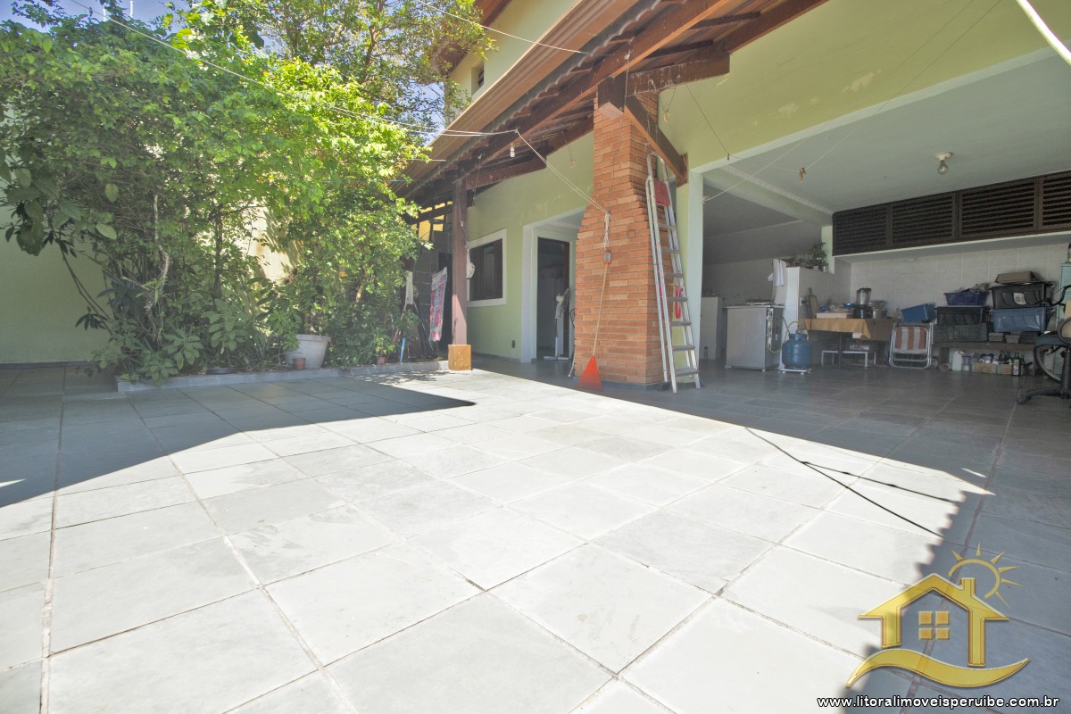 Casa no bairro Centro, Lado Linha