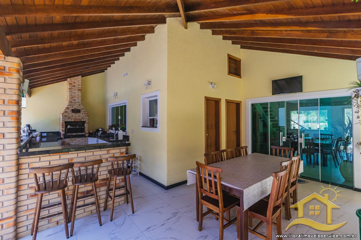 Casa no bairro Residencial Três Marias, Pós Linha