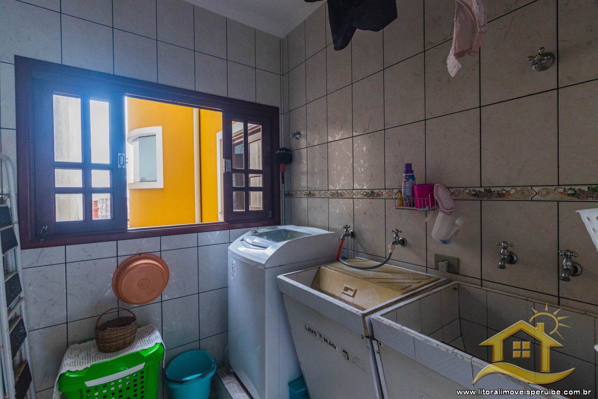 Casa no bairro Stella Maris, Lado Linha