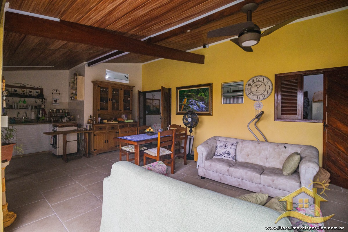 Casa no bairro São João Batista, Lado Praia