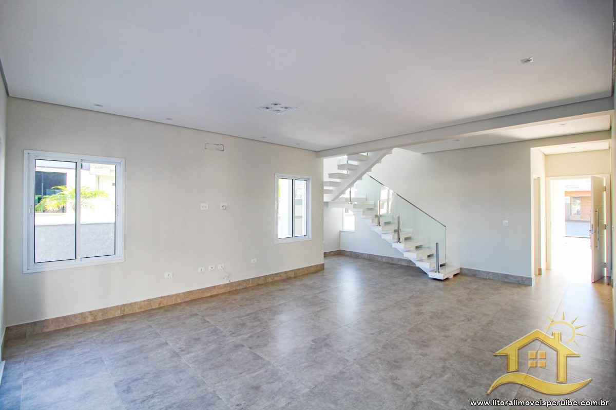 Casa no bairro Bougainvillée IV, Pós Linha