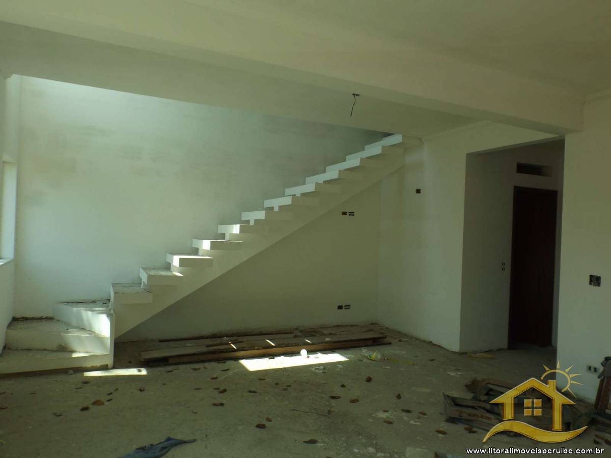 Casa no bairro Jardim Márcia, Lado Linha