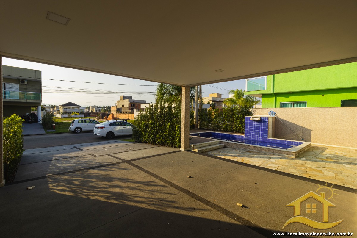 Casa no bairro Bougainvillée IV, Pós Linha