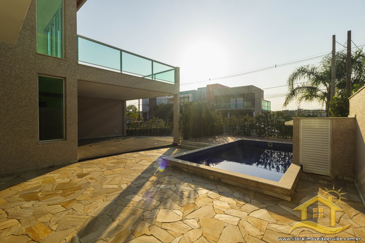 Casa no bairro Bougainvillée IV, Pós Linha