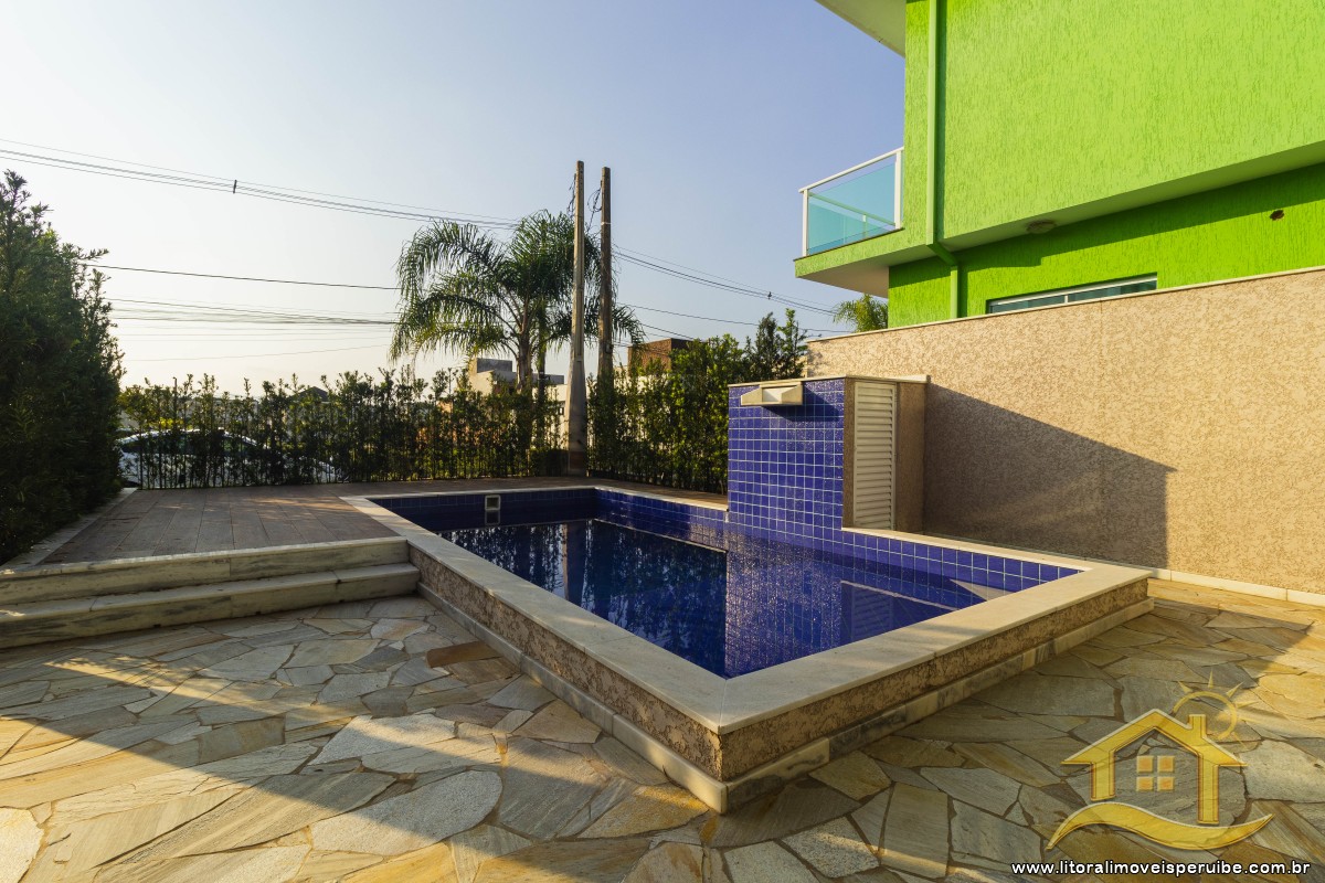 Casa no bairro Bougainvillée IV, Pós Linha