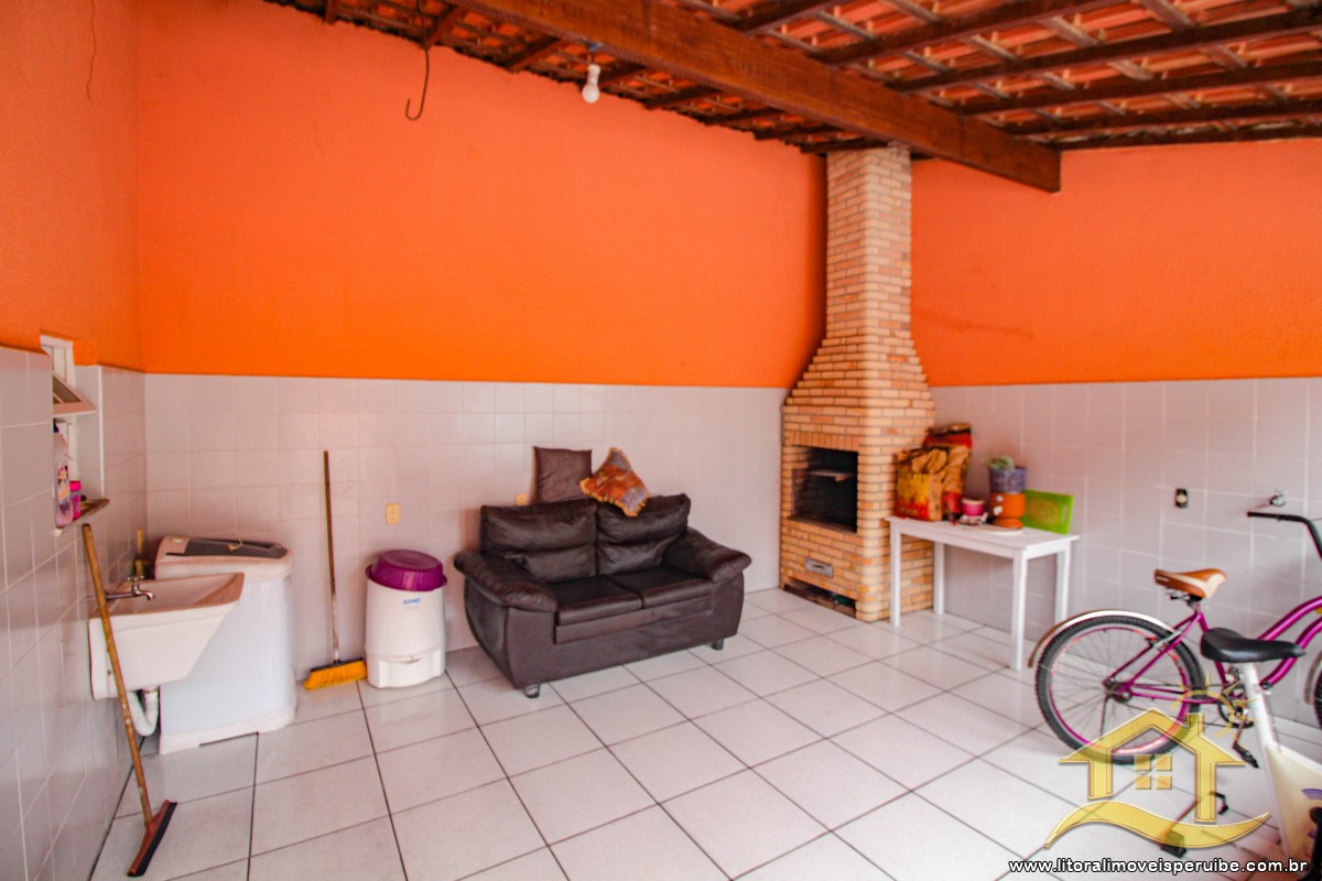 Casa no bairro Jardim Peruíbe, Pós Linha