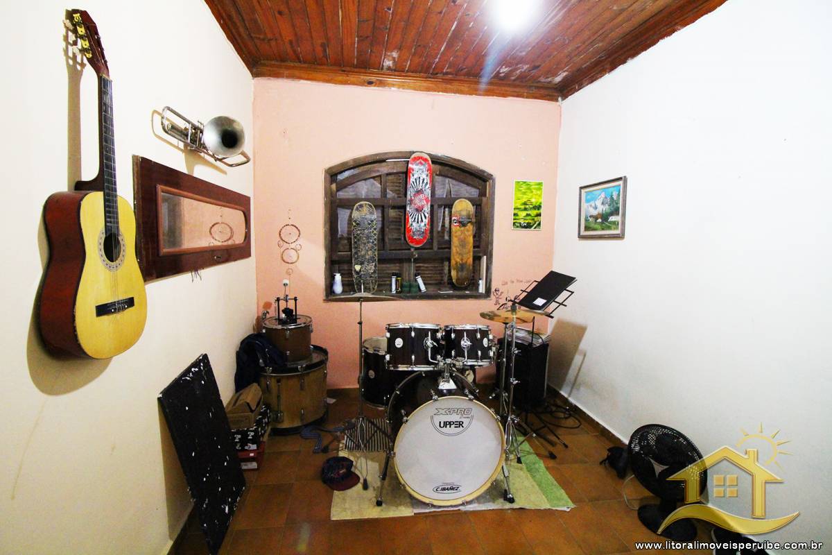 Casa no bairro Centro, Lado Linha