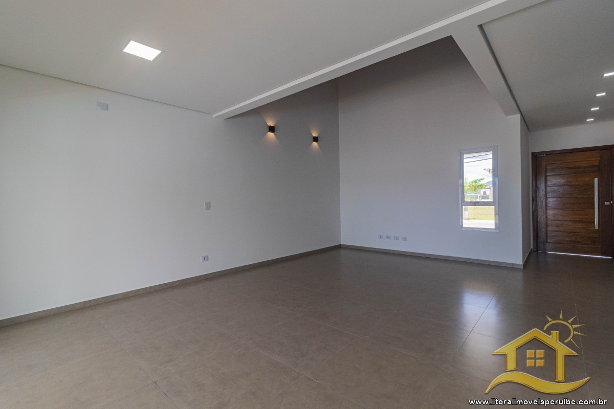 Casa no bairro Residencial Flora Rica, Pós Linha