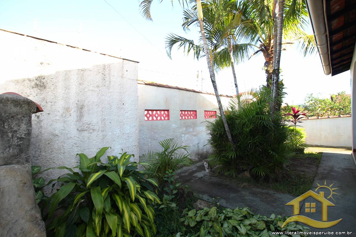 Casa no bairro Belmira Novaes, Lado Linha