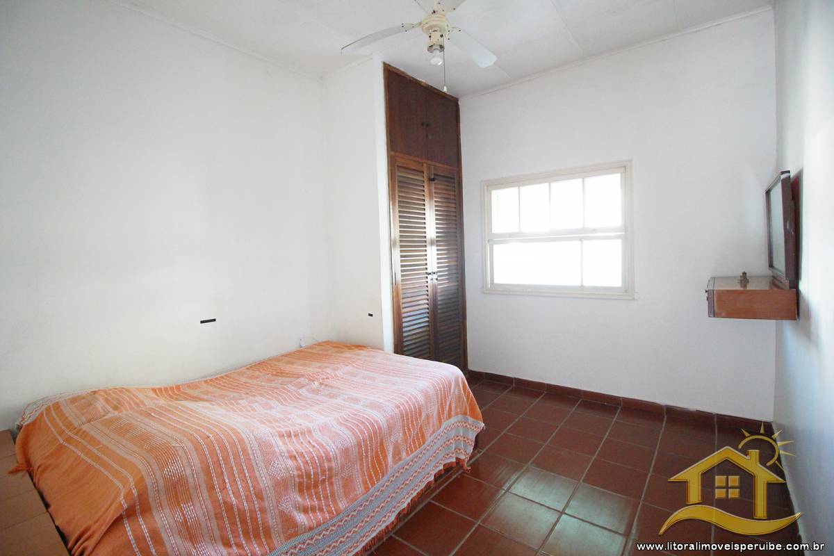 Casa no bairro Belmira Novaes, Lado Linha