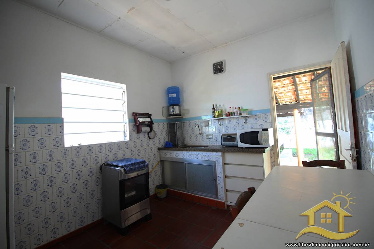 Casa no bairro Belmira Novaes, Lado Linha