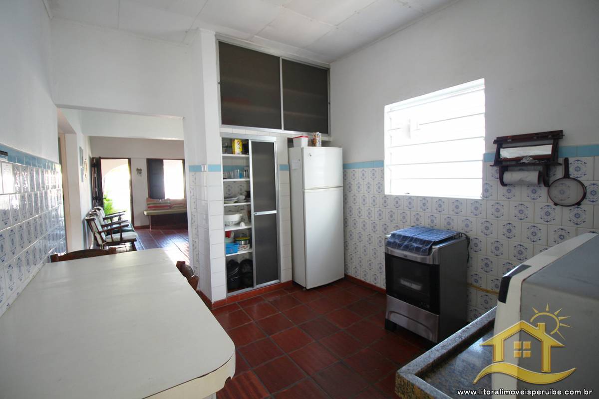 Casa no bairro Belmira Novaes, Lado Linha