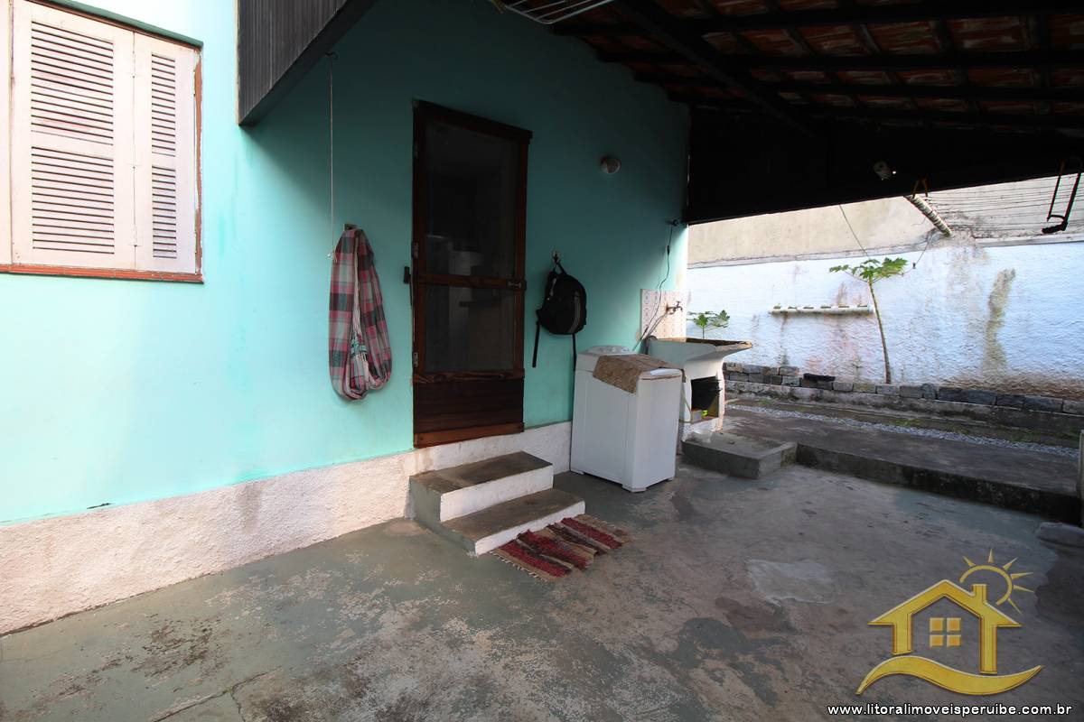Casa no bairro Belmira Novaes, Lado Linha