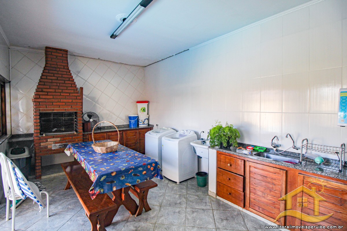 Casa no bairro São José, Lado Linha