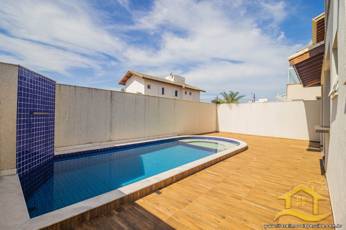 Casa no bairro Bougainvillée IV, Pós Linha