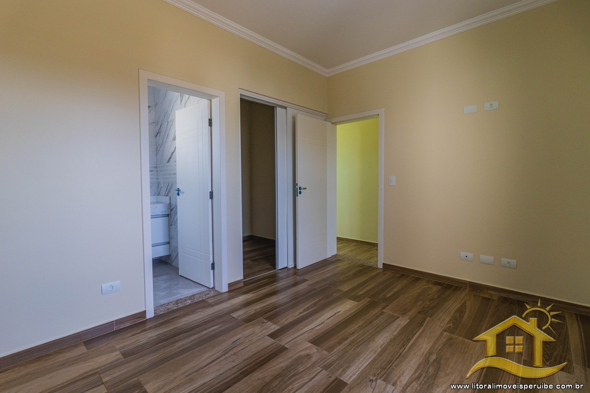 Casa no bairro Bougainvillée IV, Pós Linha
