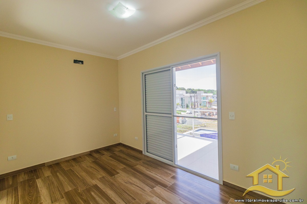Casa no bairro Bougainvillée IV, Pós Linha