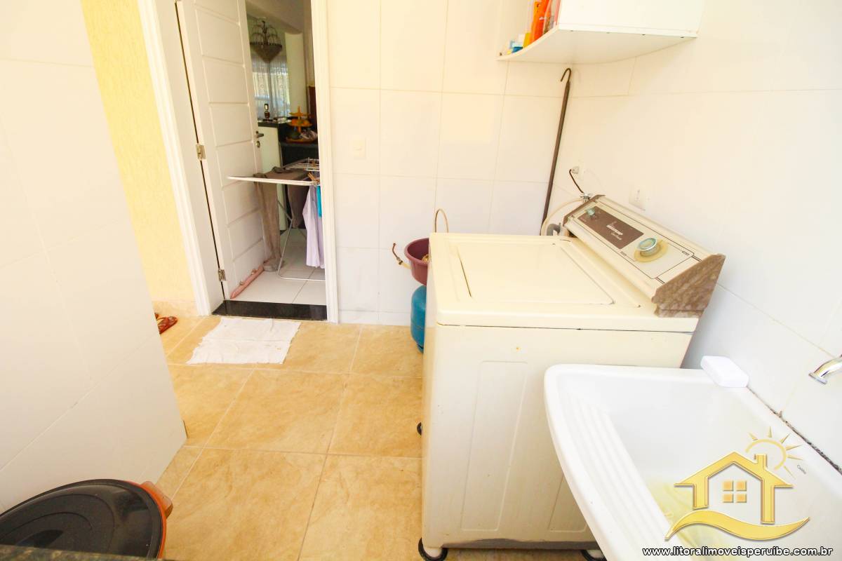 Casa no bairro São José, Lado Linha
