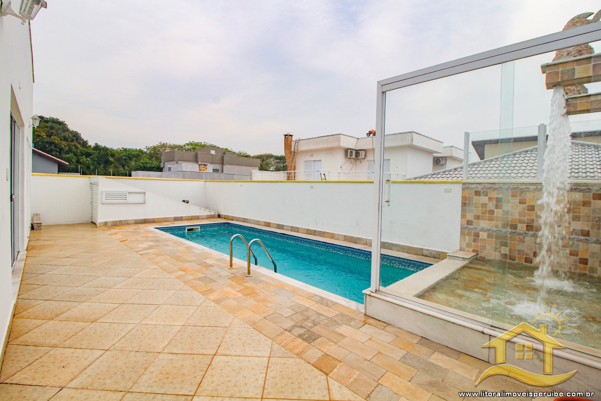Casa no bairro Residencial Três Marias, Pós Linha