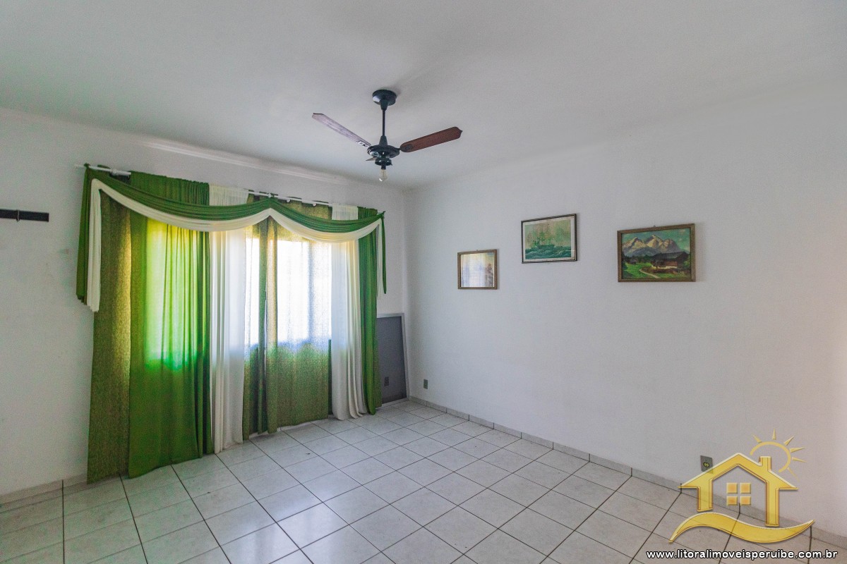 Casa no bairro Centro, Lado Linha
