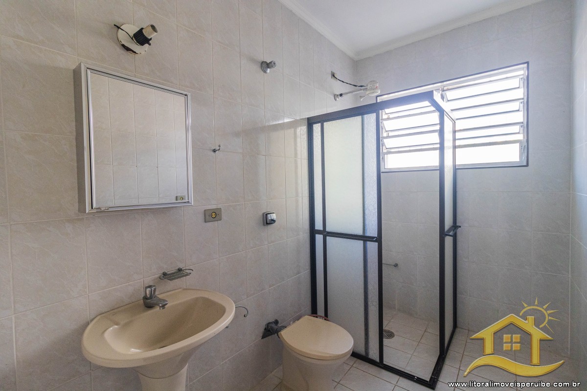 Casa no bairro Centro, Lado Linha