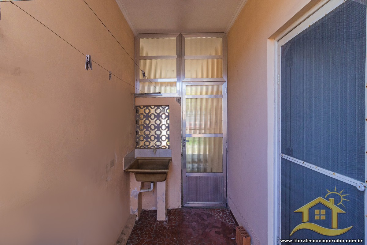 Casa no bairro Centro, Lado Linha