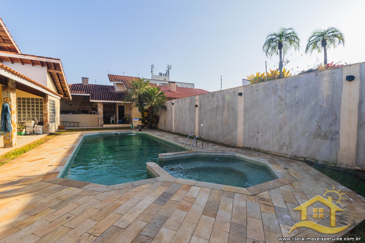 Casa no bairro Jardim Márcia, Lado Linha