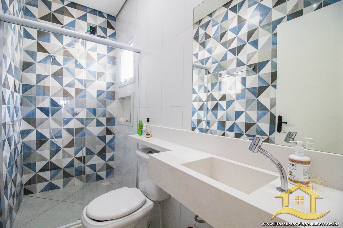 Casa no bairro Centro, Lado Linha