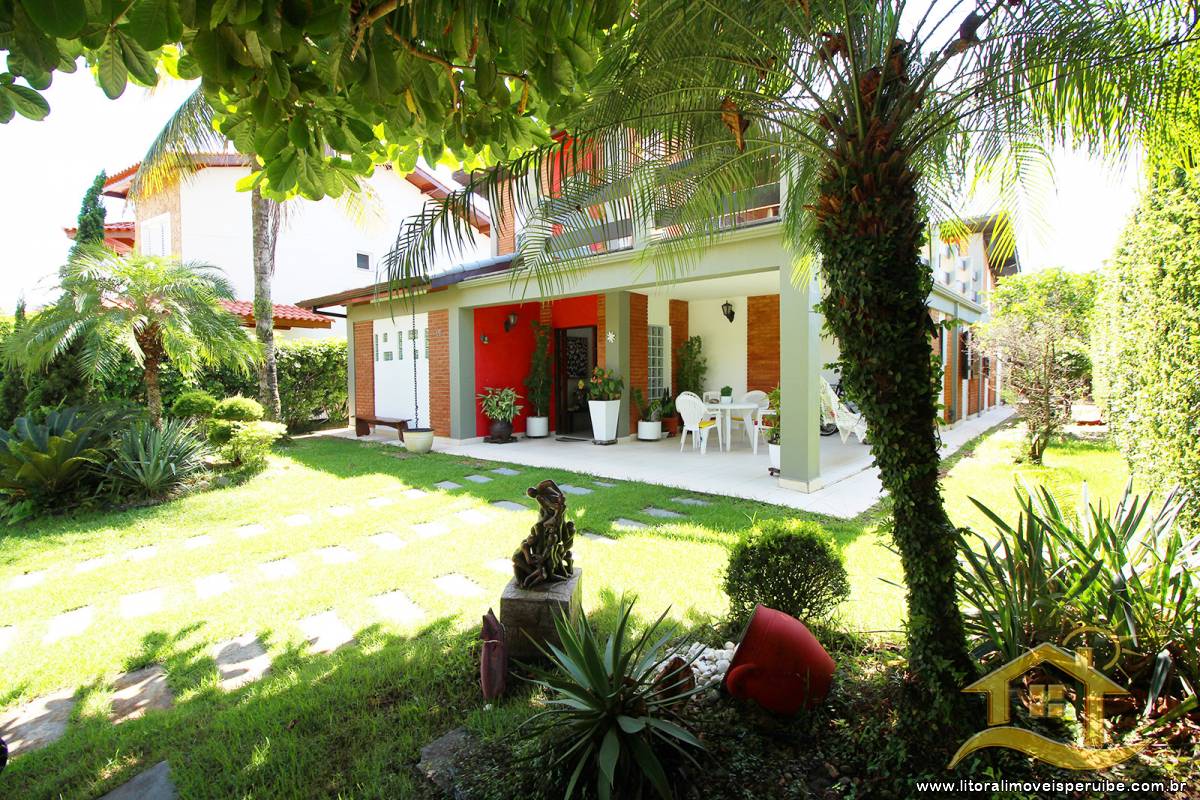 Casa no bairro Bougainvillée II, Lado Linha