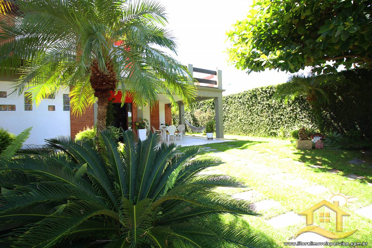 Casa no bairro Bougainvillée II, Lado Linha