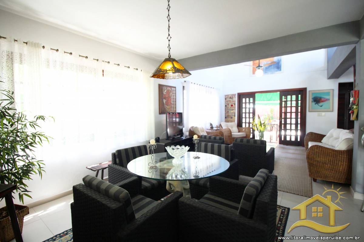 Casa no bairro Bougainvillée II, Lado Linha
