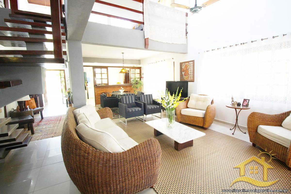 Casa no bairro Bougainvillée II, Lado Linha