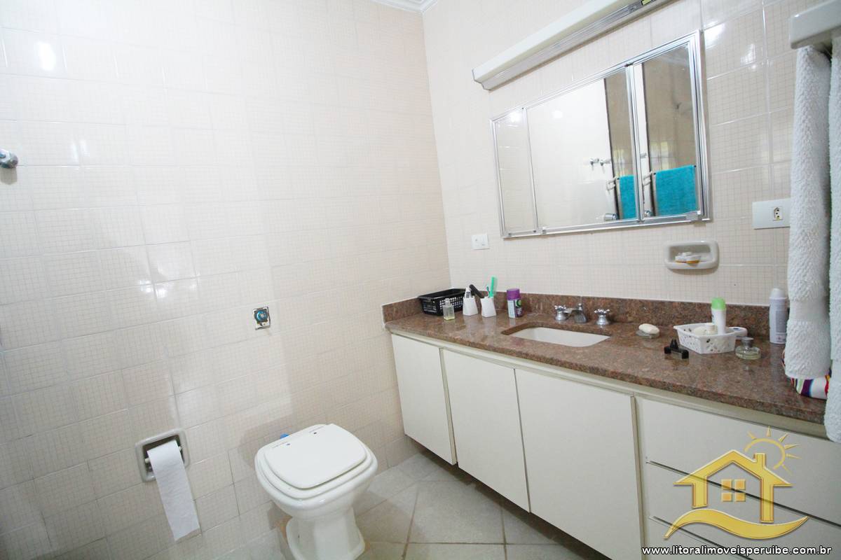 Casa no bairro Bougainvillée II, Lado Linha