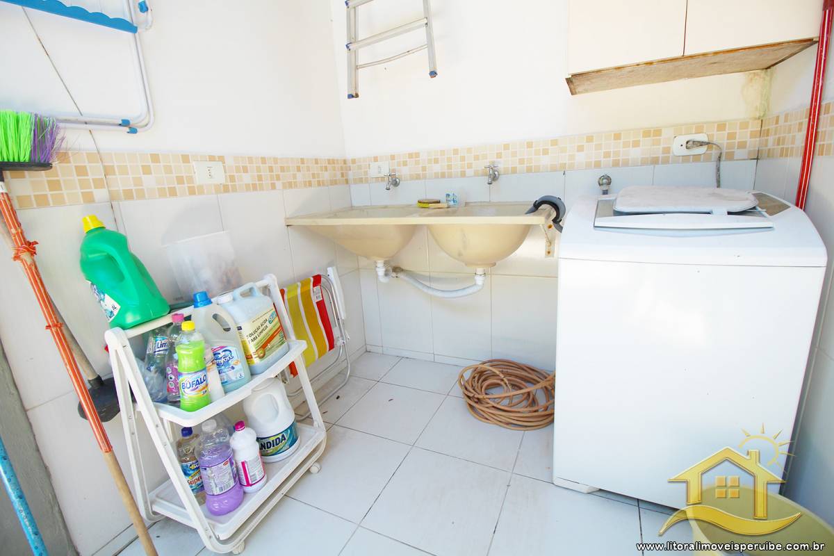 Casa no bairro Bougainvillée II, Lado Linha
