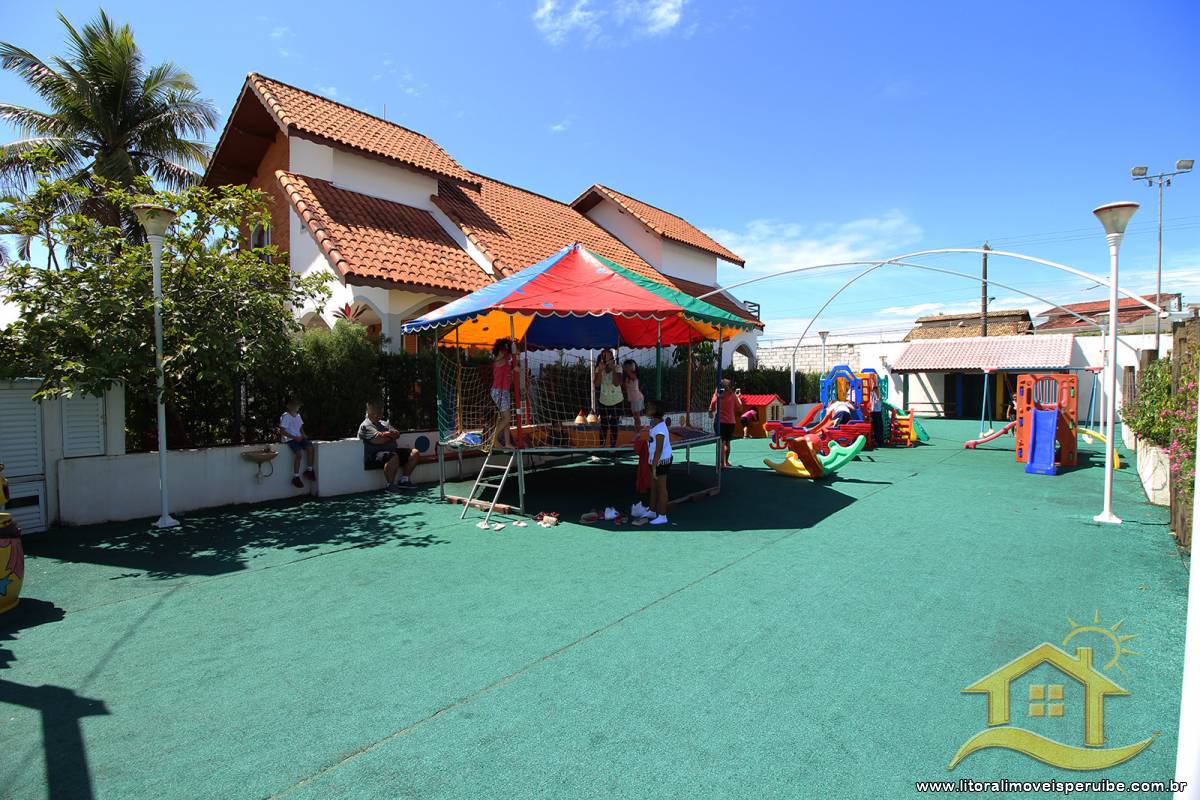 Casa no bairro Bougainvillée II, Lado Linha